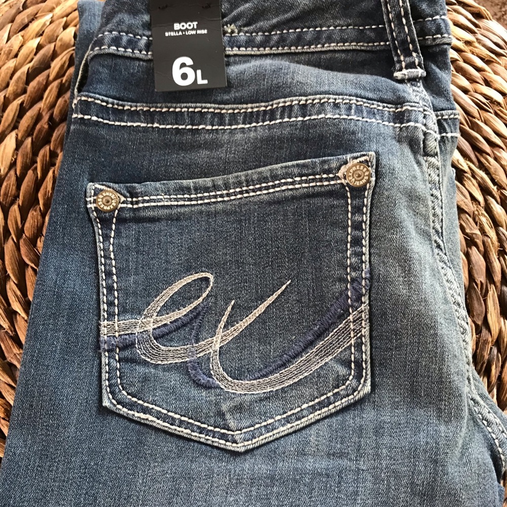 EXPRESS Jeans NWT “Stella” Low Rise Boot 6 Long